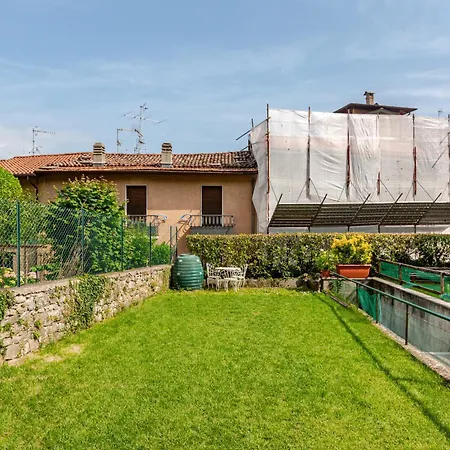 Holiday home The Garden Of In Bellagio *